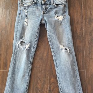 American Eagle size 4 Capris